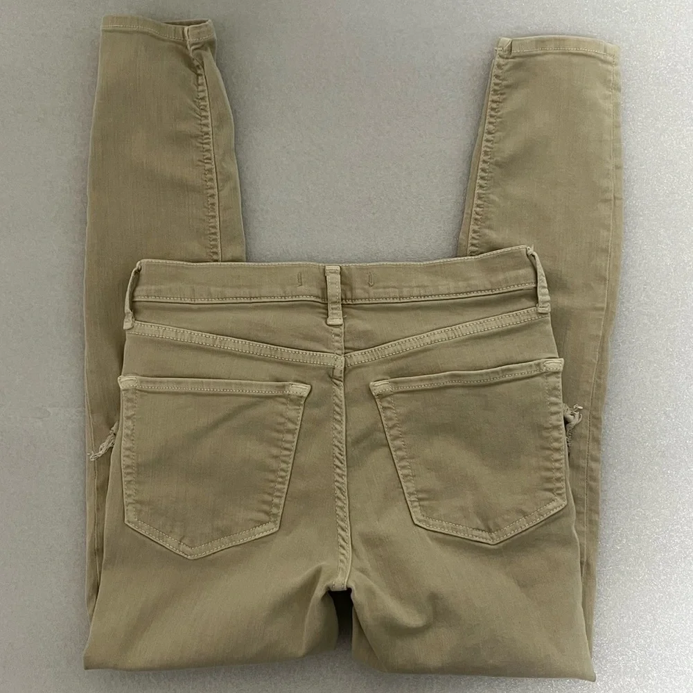 Free People Edgy fun khaki  High rise Destroyed Distressed Zip-fly Skinny Jeans